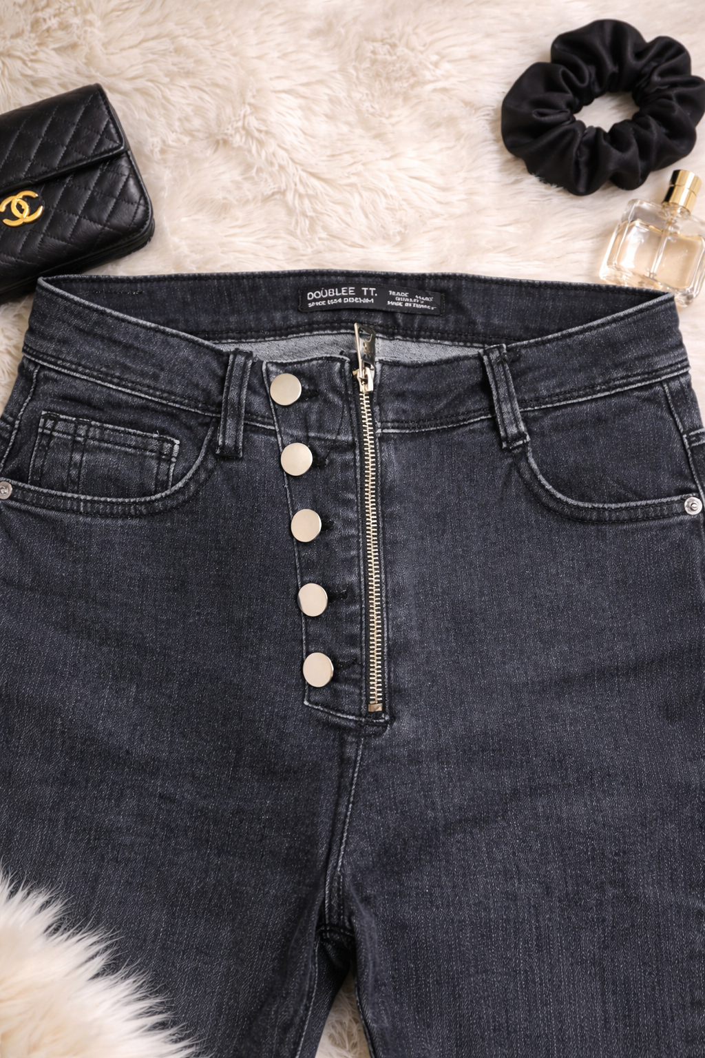High-Waist Jeans mit Knopfleiste