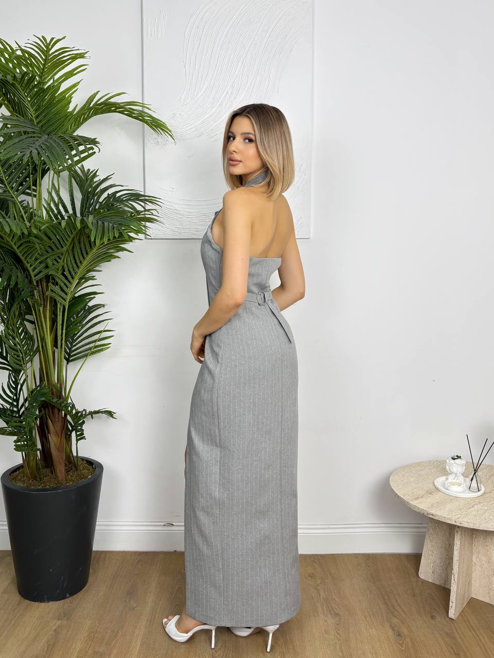 Elegantes Blazer-Kleid mit asymmetrischem Schnitt